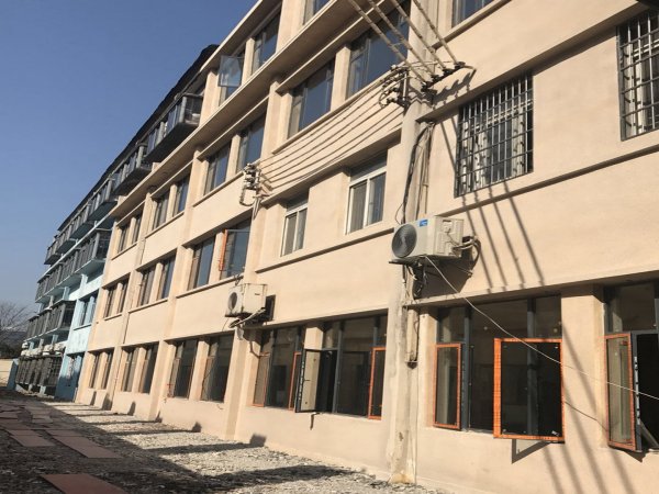 交了物业费还用交电梯费吗